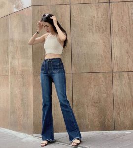 Quần ống loe mặc với áo gì? Phong cách vintage trở lại đầy ấn tượng