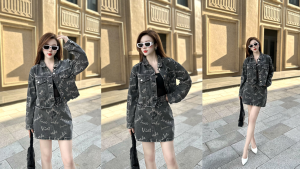 Áo khoác jean form rộng basic