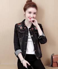 Áo khoác jean oversize có thêu/patch họa tiết